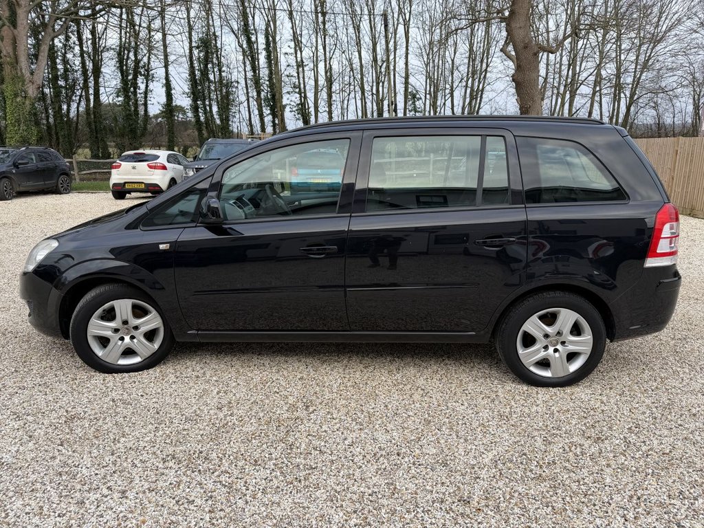 Used Vauxhall Zafira 2010 for sale - 77064958: Photo 4