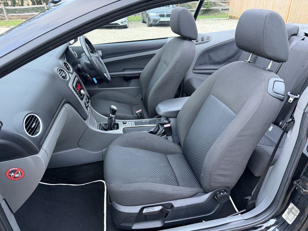 Used Ford Focus CC 2008 for sale - 77153350: Photo 19