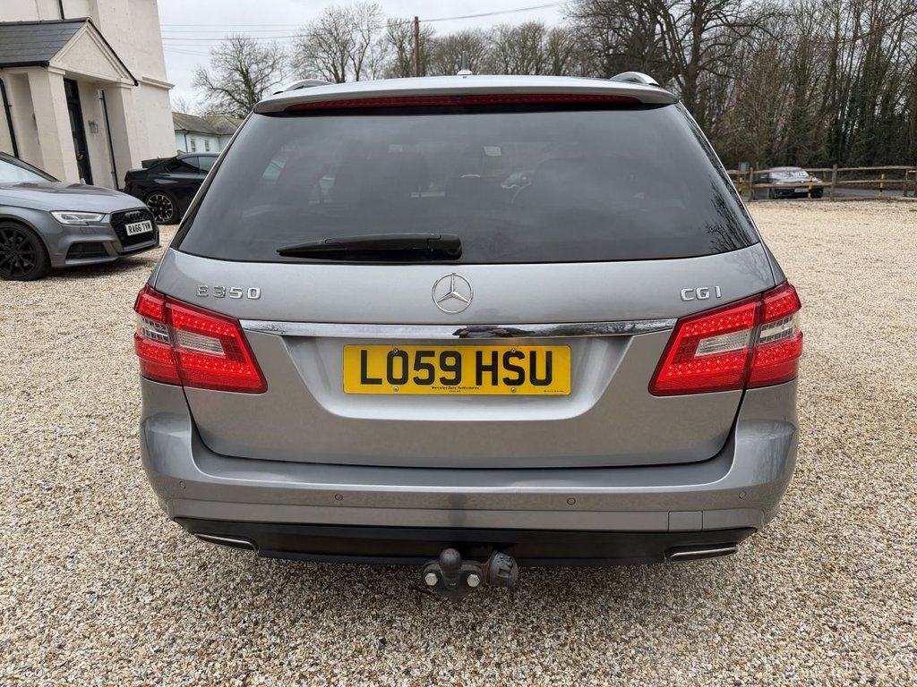 Used Mercedes-Benz E Class 2010 for sale - 76923362: Photo 10