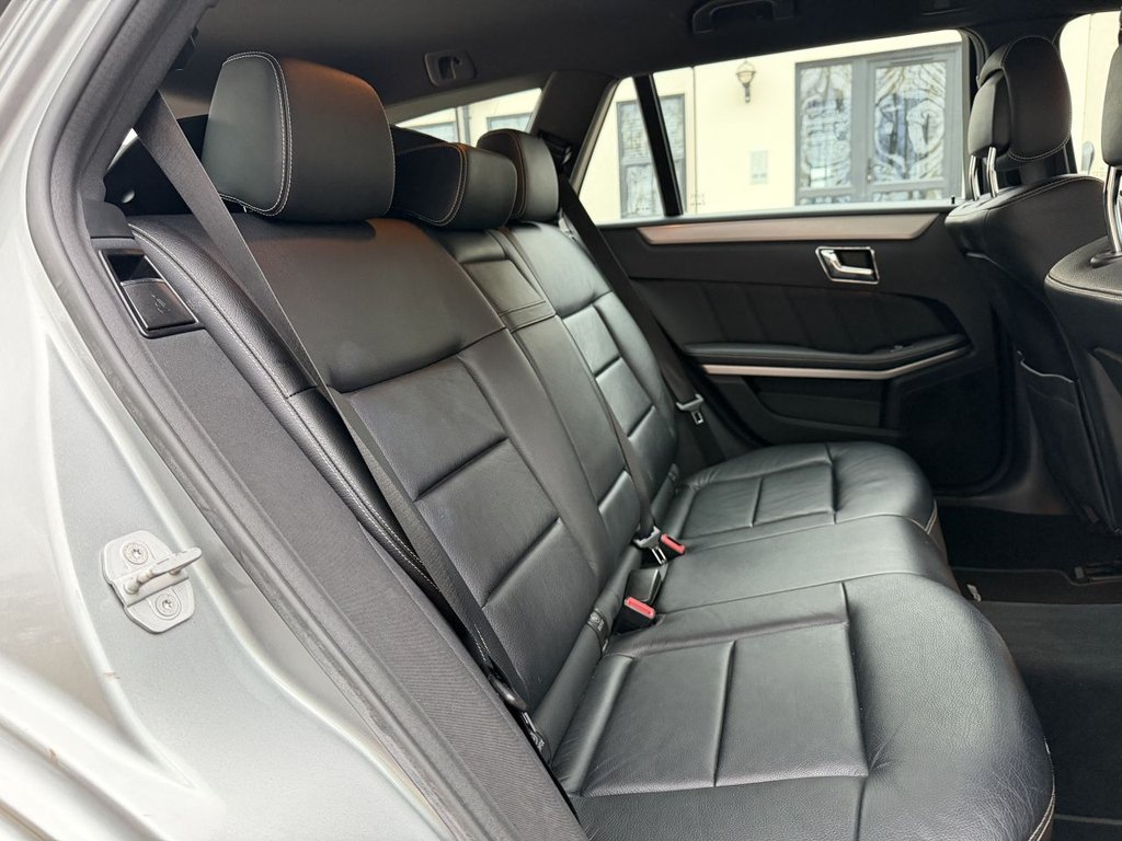 Used Mercedes-Benz E Class 2010 for sale - 76923362: Photo 18