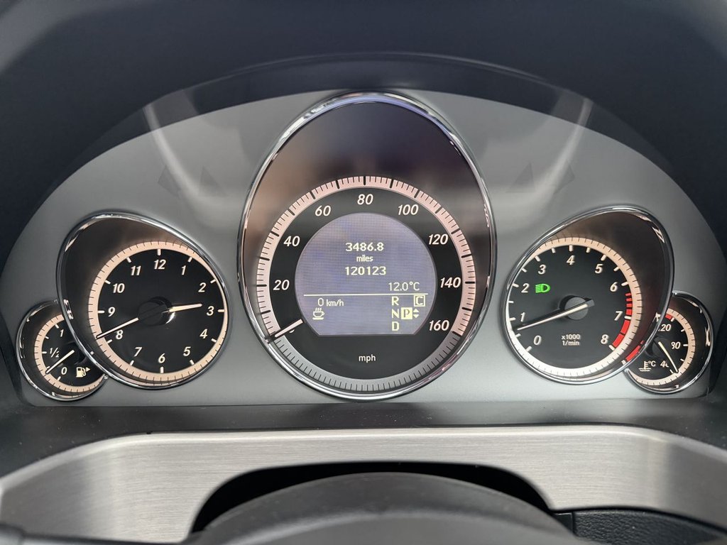 Used Mercedes-Benz E Class 2010 for sale - 76923362: Photo 20