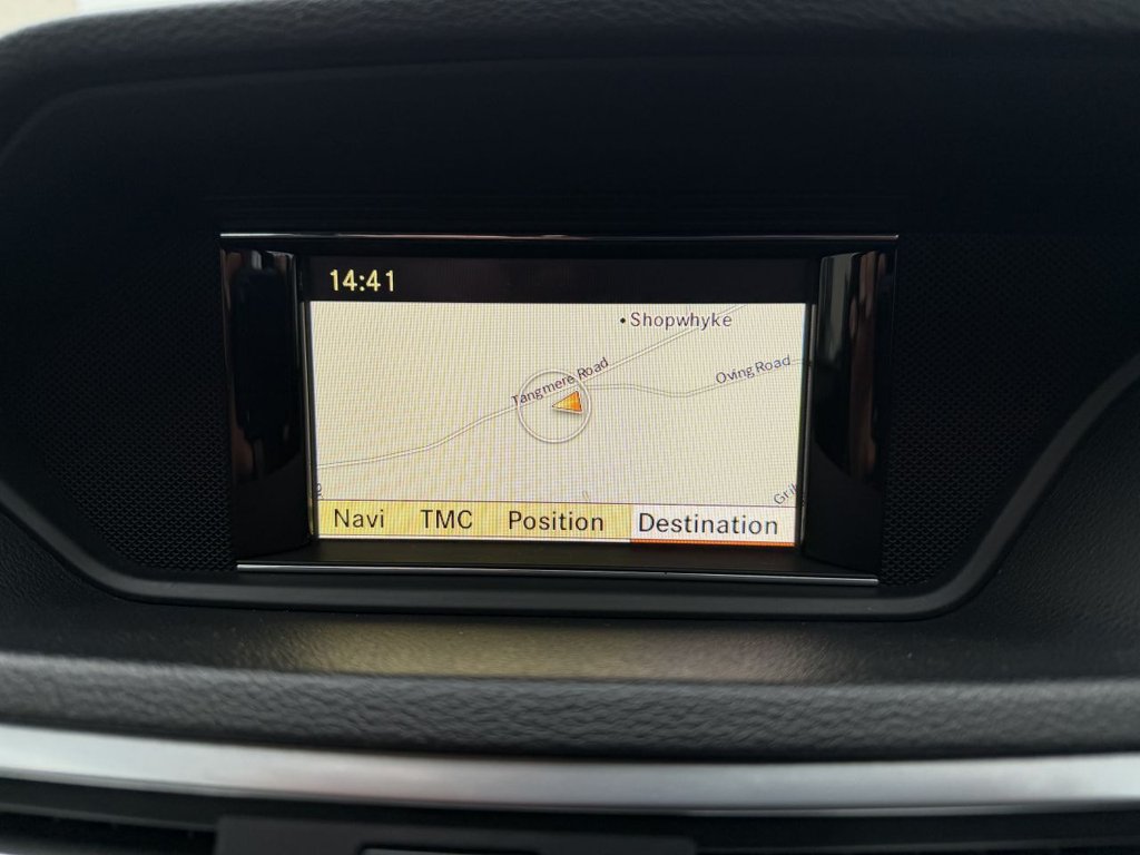 Used Mercedes-Benz E Class 2010 for sale - 76923362: Photo 21