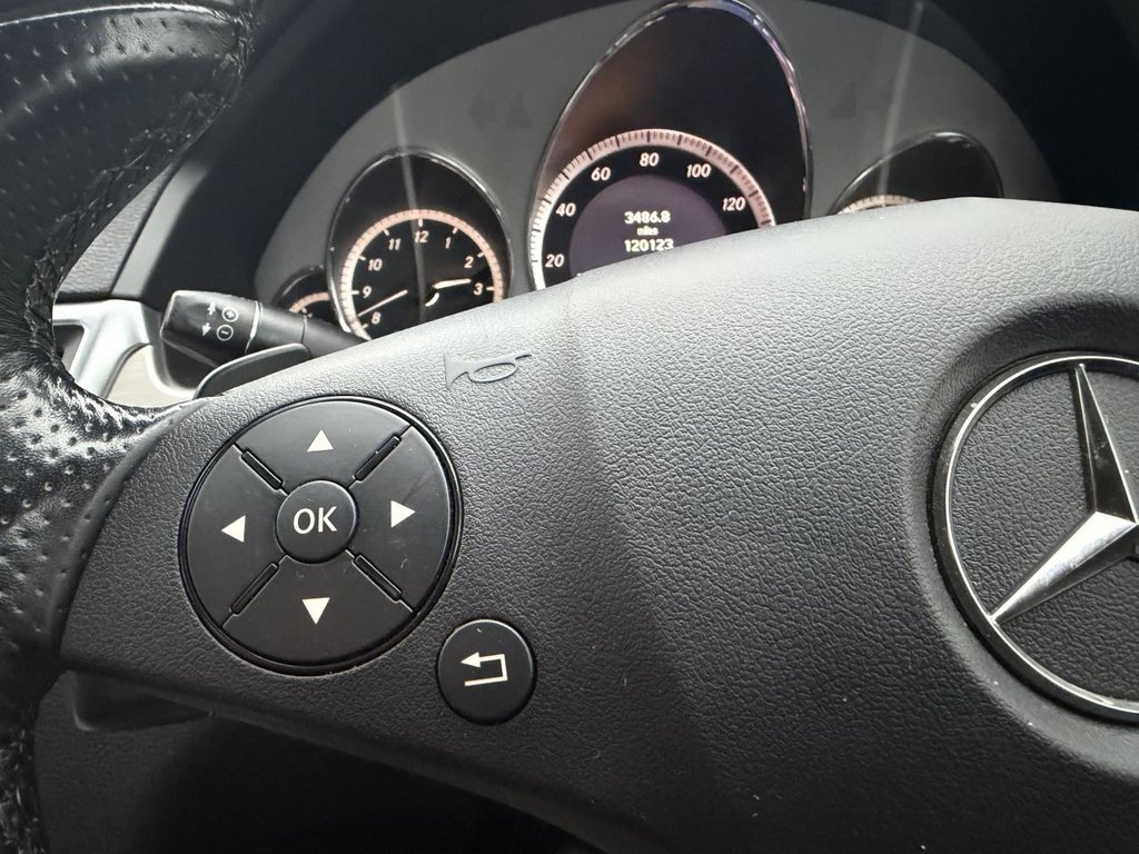 Used Mercedes-Benz E Class 2010 for sale - 76923362: Photo 25