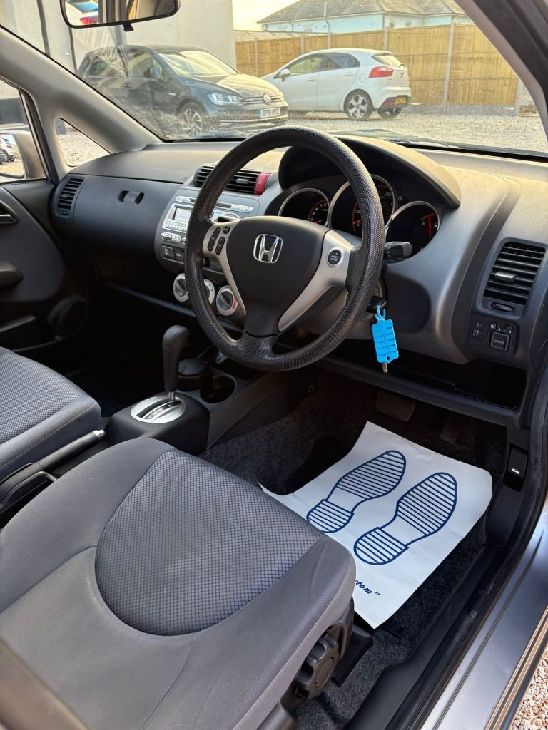 Used Honda Jazz 2008 for sale - 76430416: Photo 9