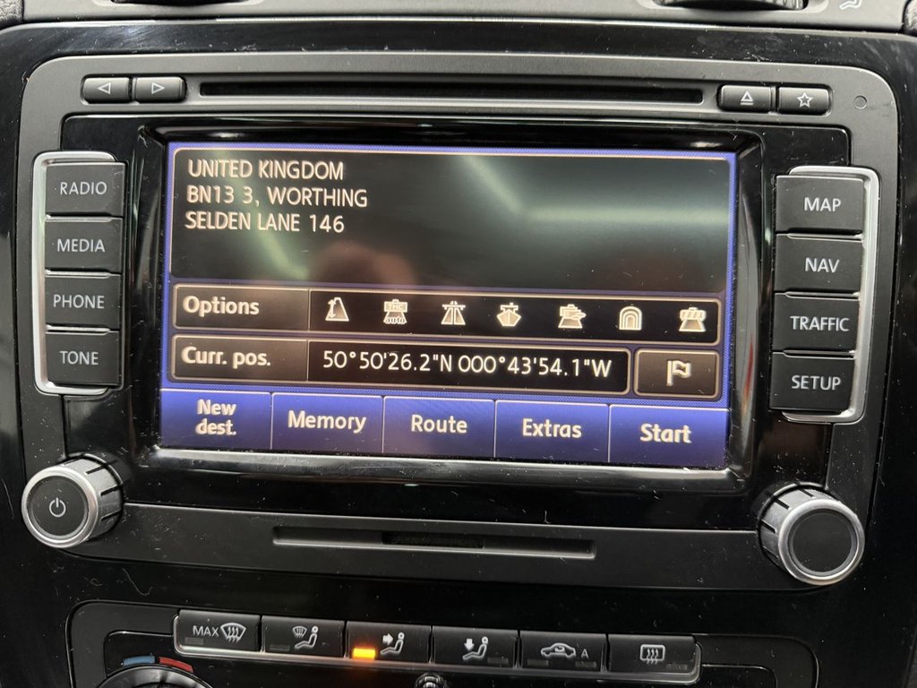 Used Volkswagen Scirocco 2010 for sale - 76655302: Photo 27