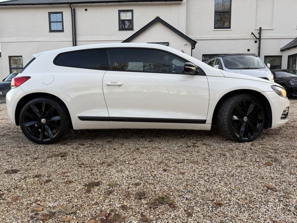 Used Volkswagen Scirocco 2010 for sale - 76655302: Photo 6