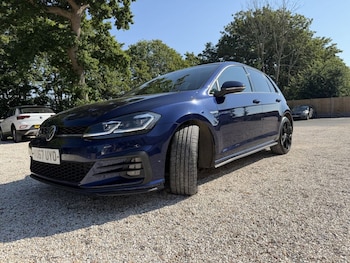 Used Volkswagen Golf 2017 for sale - 79142133: Photo
