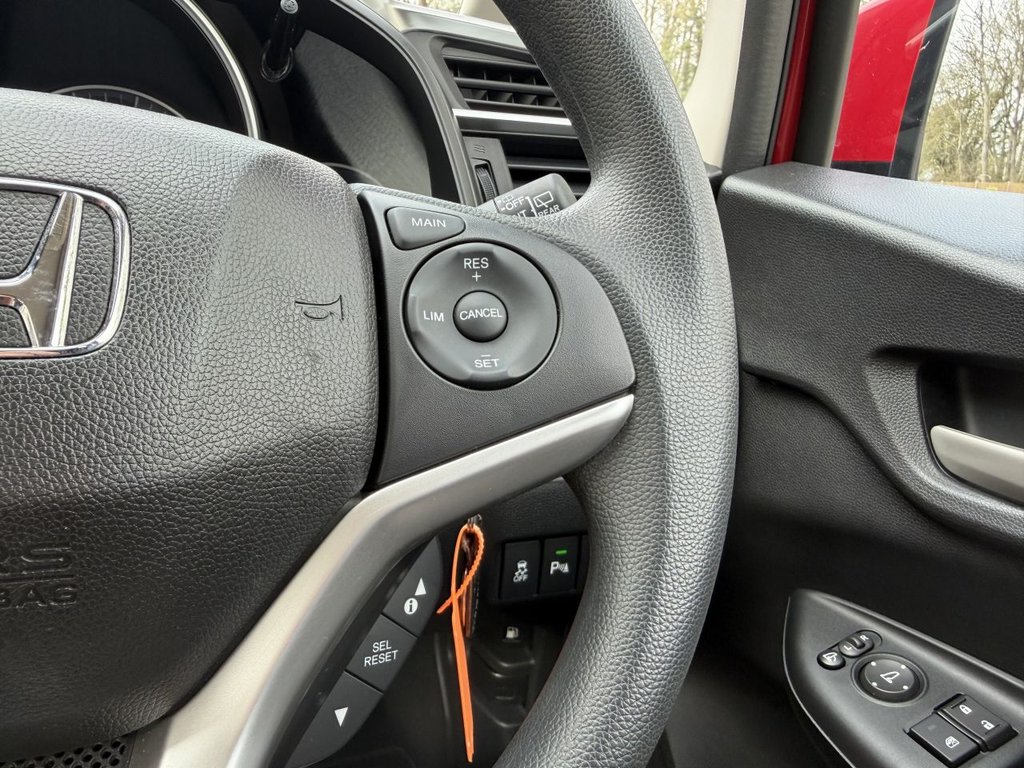 Used Honda Jazz 2019 for sale - 78110189: Photo 25