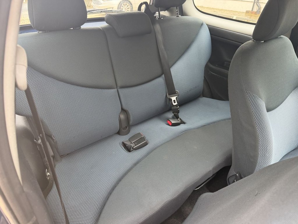 Used Toyota Yaris 2005 for sale - 77451632: Photo 12
