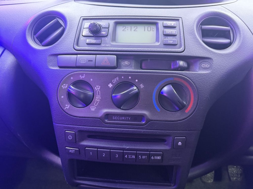 Used Toyota Yaris 2005 for sale - 77451632: Photo 14