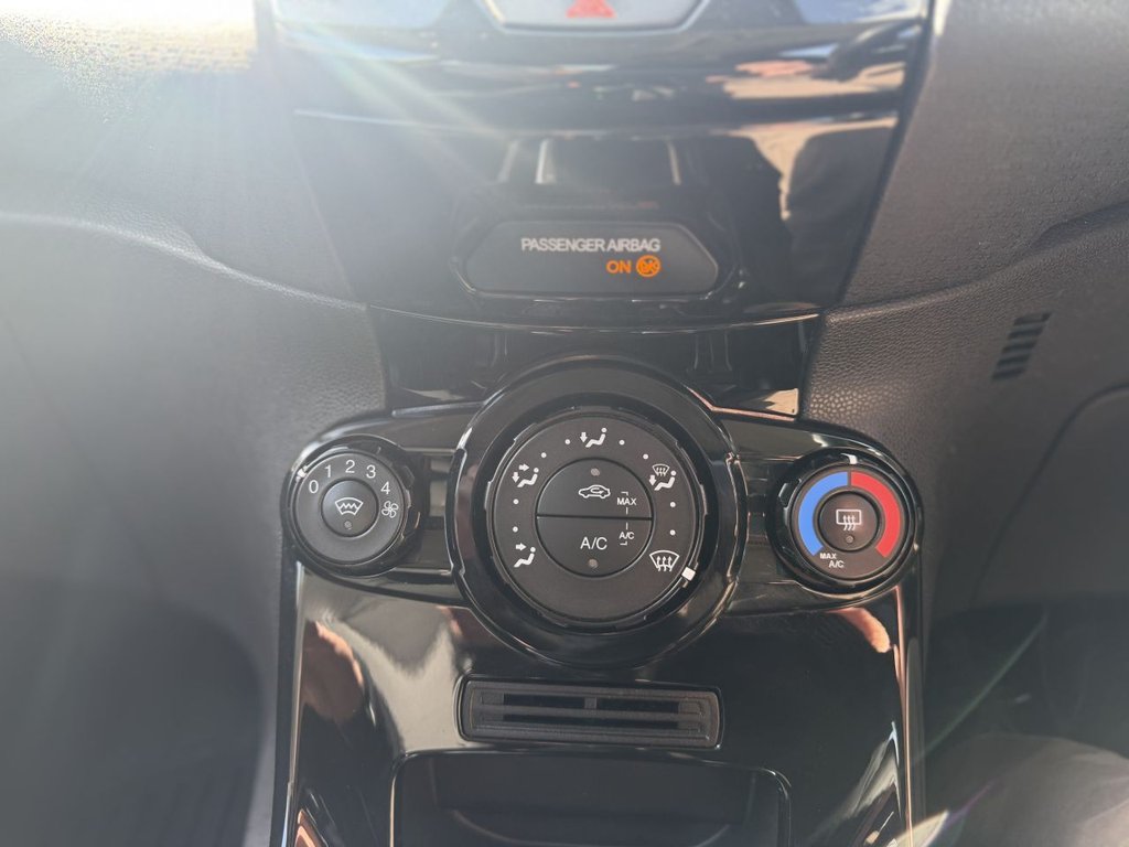 Used Ford Fiesta 2014 for sale - 78030240: Photo 24