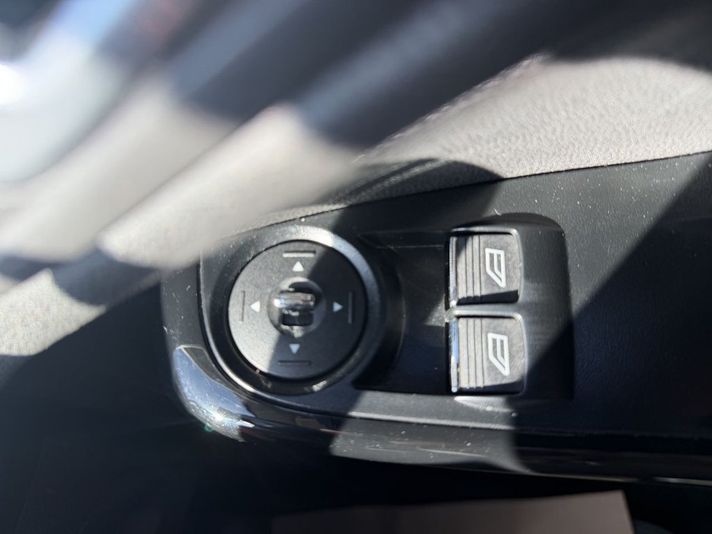 Used Ford Fiesta 2014 for sale - 78030240: Photo 26