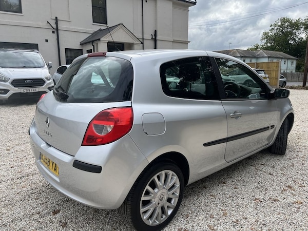 Used Renault Clio 2008 for sale - 76304193: Photo 12