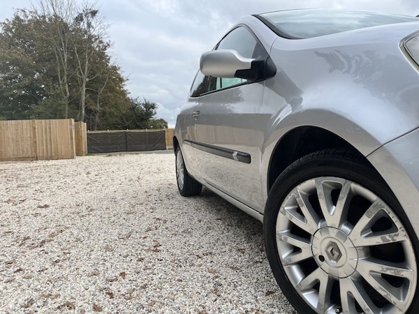 Used Renault Clio 2008 for sale - 76304193: Photo 16
