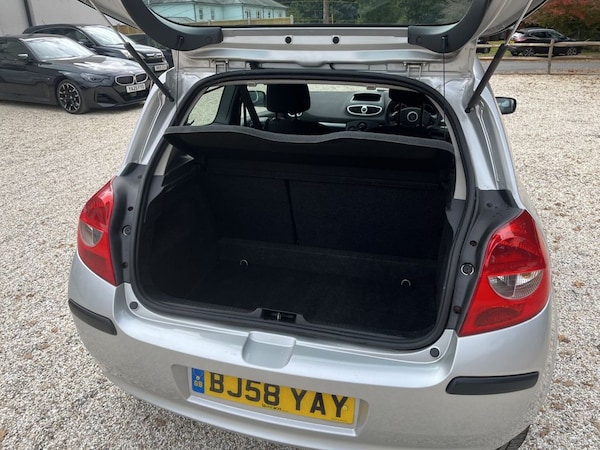 Used Renault Clio 2008 for sale - 76304193: Photo 19