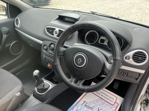 Used Renault Clio 2008 for sale - 76304193: Photo 29