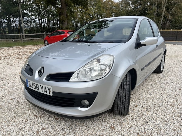Used Renault Clio 2008 for sale - 76304193: Photo 4