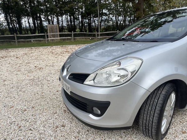 Used Renault Clio 2008 for sale - 76304193: Photo 5