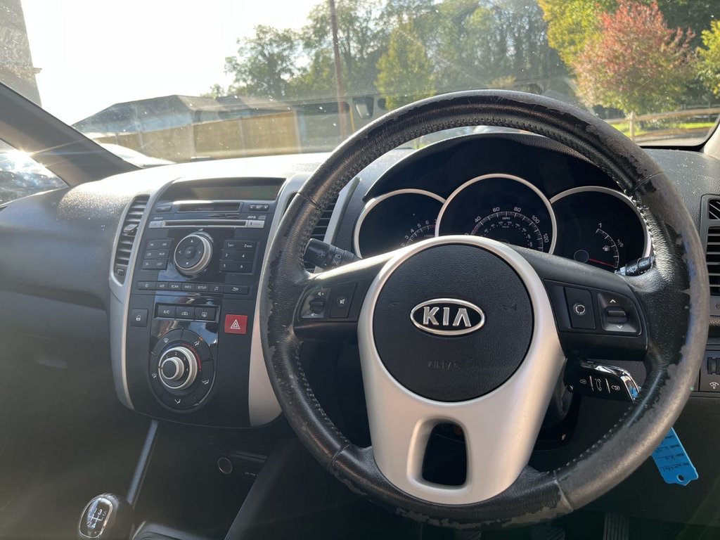 Used Kia Venga 2012 for sale - 76273219: Photo 12