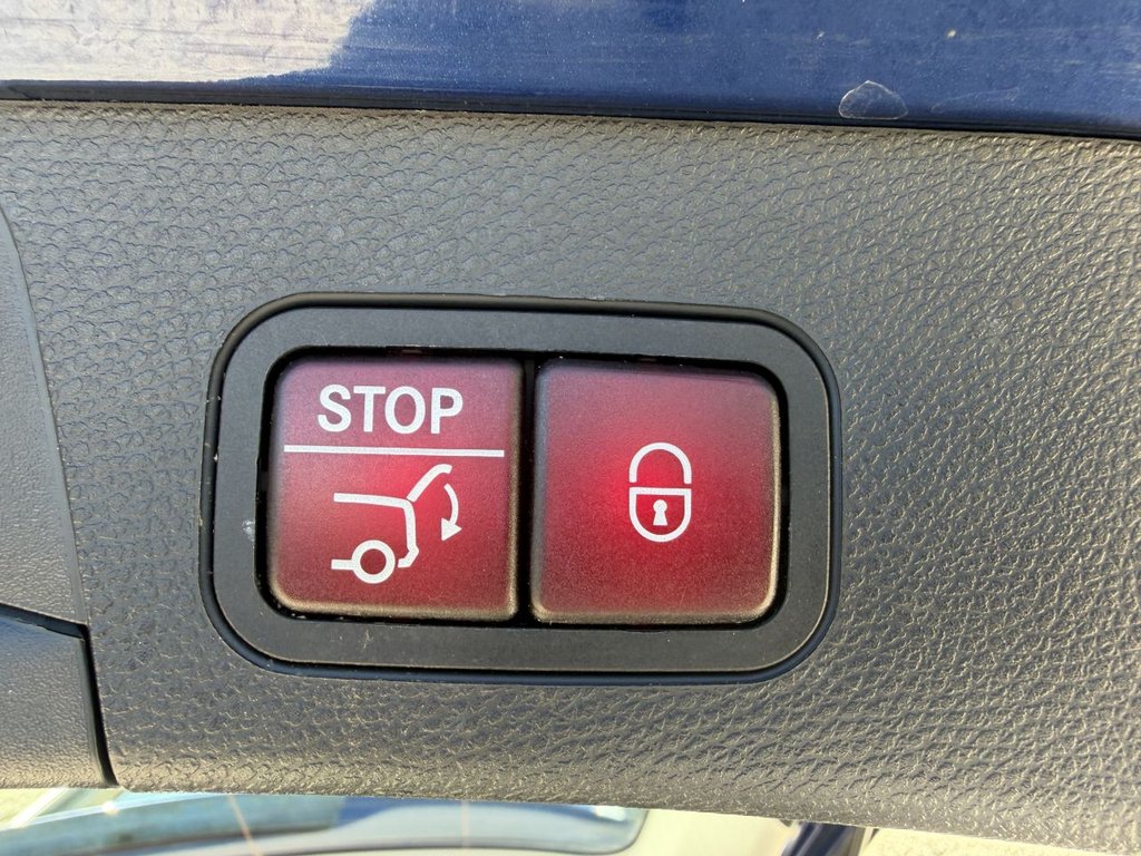 Used Mercedes-Benz C Class 2017 for sale - 78153729: Photo 28