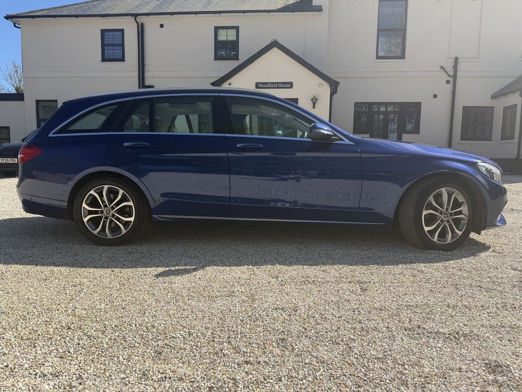 Used Mercedes-Benz C Class 2017 for sale - 78153729: Photo 7