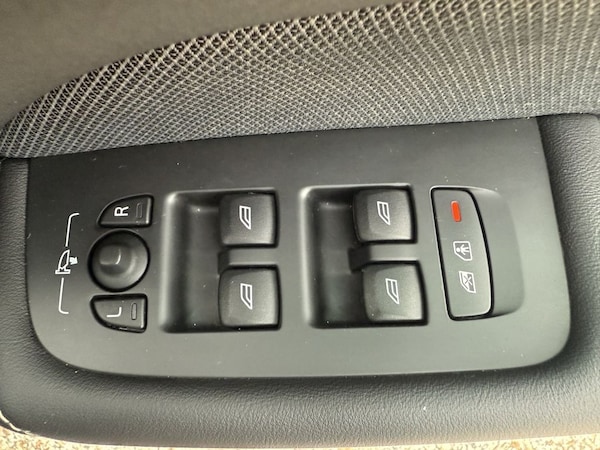 Used Volvo XC60 2020 for sale - 76303938: Photo 27