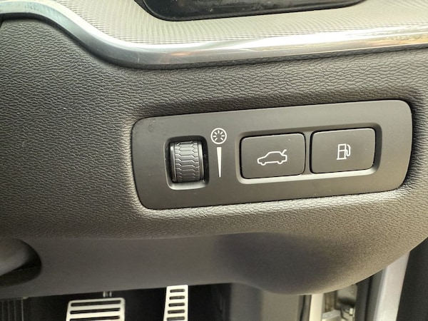 Used Volvo XC60 2020 for sale - 76303938: Photo 29