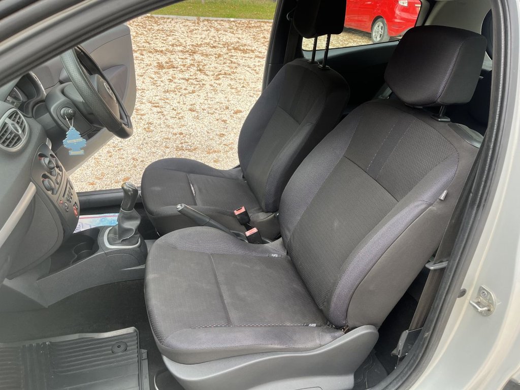 Used Renault Clio 2008 for sale - 76454116: Photo 25