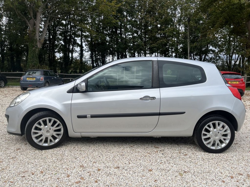 Used Renault Clio 2008 for sale - 76454116: Photo 7