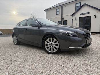 Used Volvo V40 2014 for sale - 78425782: Photo