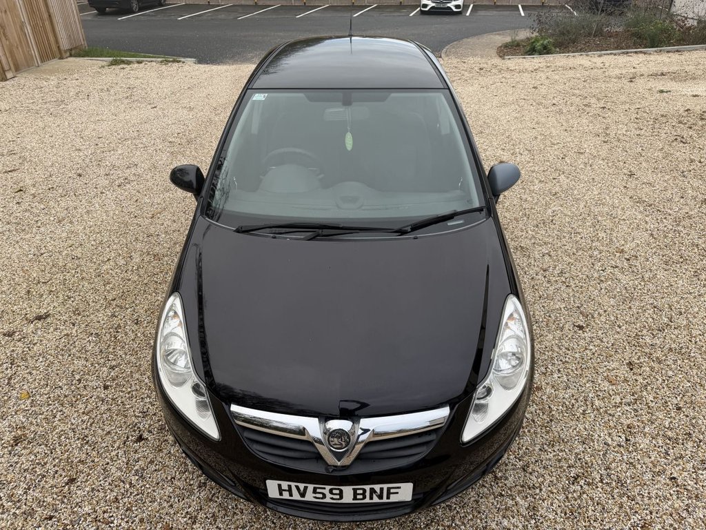 Used Vauxhall Corsa 2010 for sale - 76686217: Photo 2