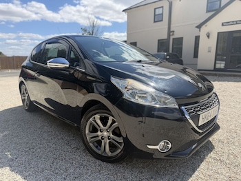 Used Peugeot 208 2015 for sale - 79422096: Photo