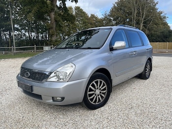 Used Kia Sedona 2010 for sale - 76273234: Photo