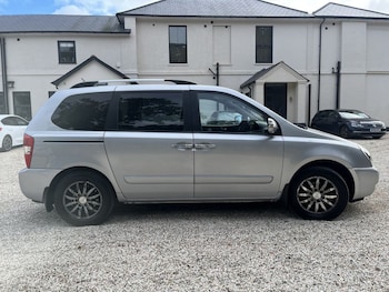 Used Kia Sedona 2010 for sale - 76273234: Photo