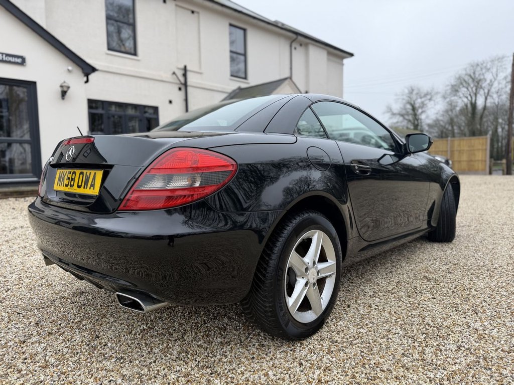 Used Mercedes-Benz SLK 2008 for sale - 77692788: Photo 20