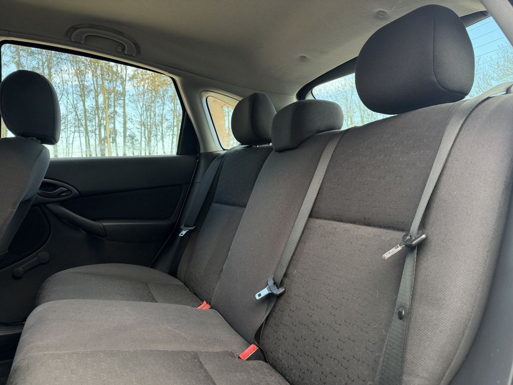 Used Ford Focus 2003 for sale - 76654306: Photo 15