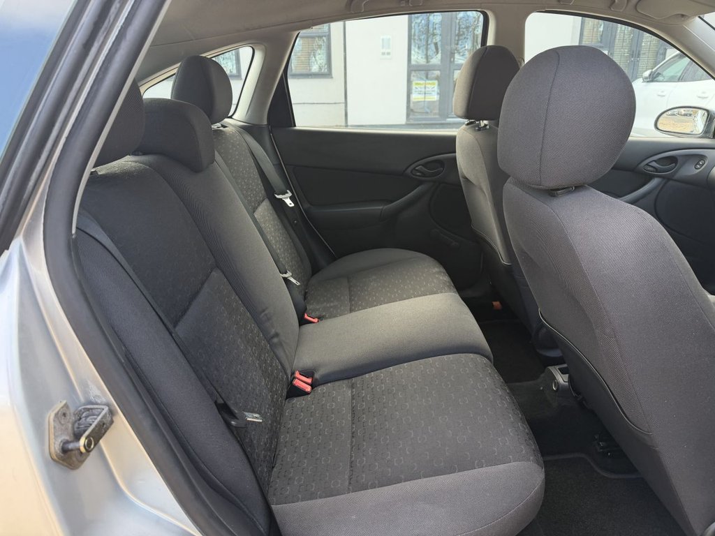 Used Ford Focus 2003 for sale - 76654306: Photo 17