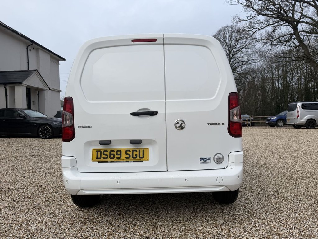 Used Vauxhall Combo 2019 for sale - 77765150: Photo 11