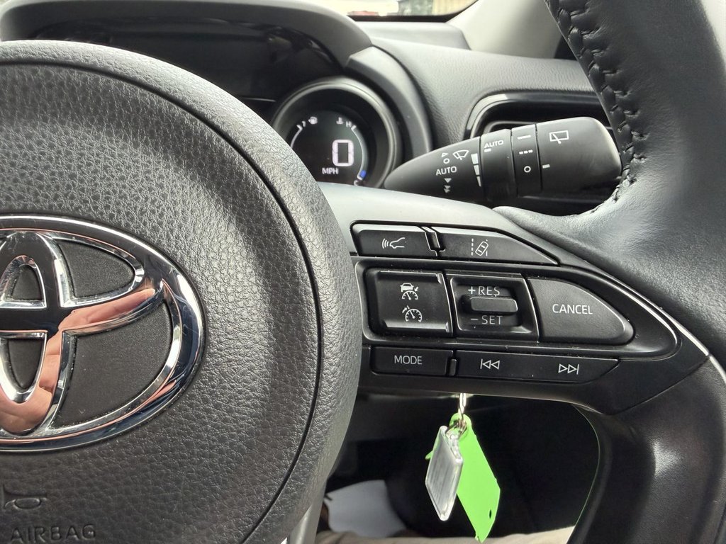 Used Toyota Yaris 2022 for sale - 76469875: Photo 21