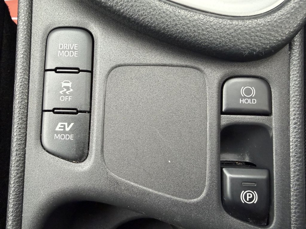 Used Toyota Yaris 2022 for sale - 76469875: Photo 23