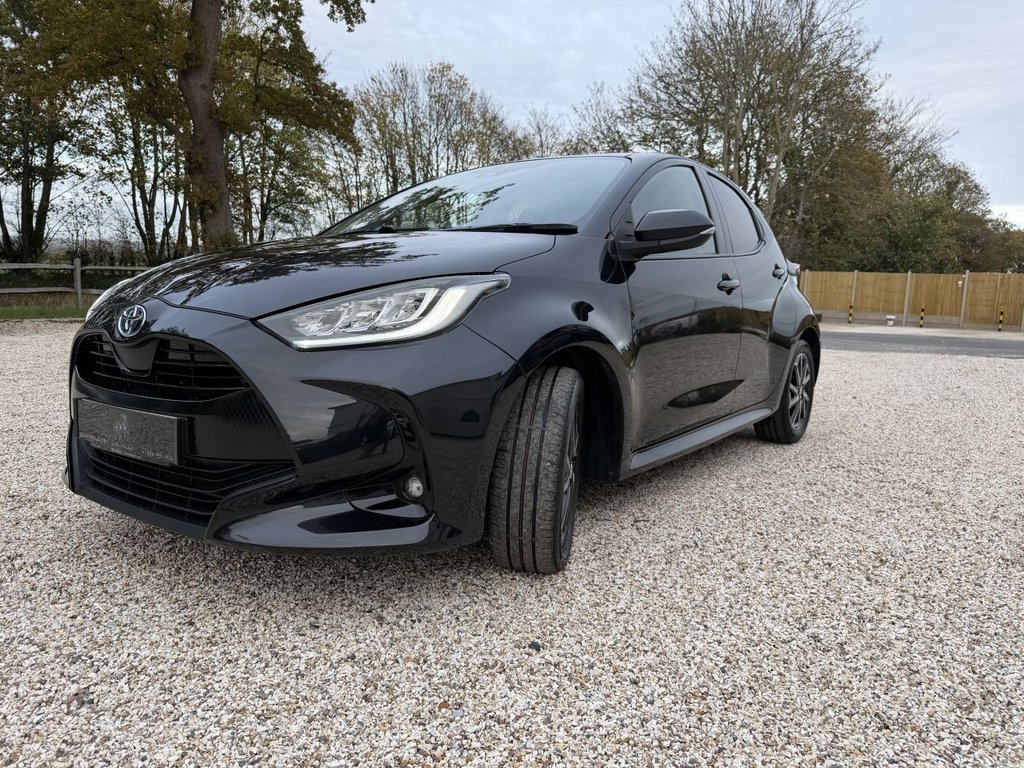 Used Toyota Yaris 2022 for sale - 76469875: Photo 6