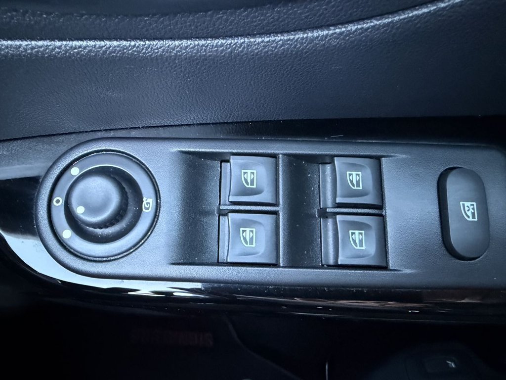 Used Renault Captur 2016 for sale - 76655452: Photo 31