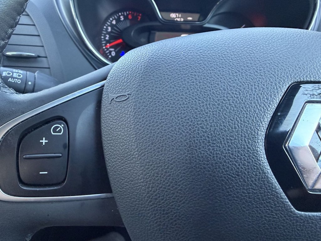 Used Renault Captur 2016 for sale - 76655452: Photo 33
