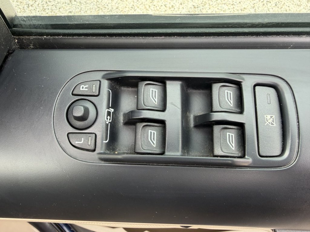 Used Land Rover Freelander 2010 for sale - 78200079: Photo 18