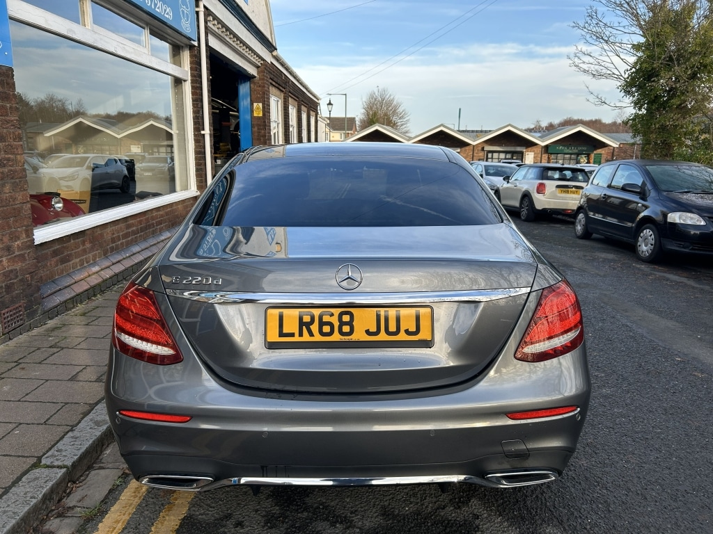 Used Mercedes-Benz E Class 2018 for sale - 76958897: Photo 7