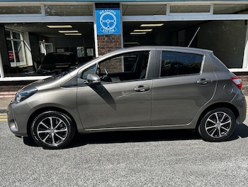 Used Toyota Yaris 2019 for sale - 79246742: Photo
