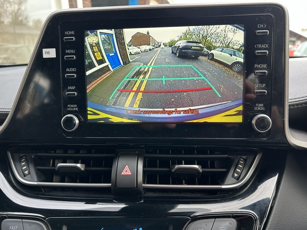 Used Toyota C-HR 2022 for sale - 76878440: Photo 12