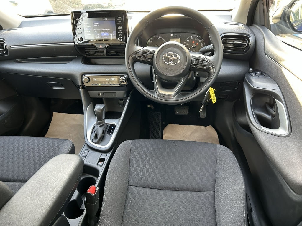 Used Toyota Yaris 2022 for sale - 77438637: Photo 8