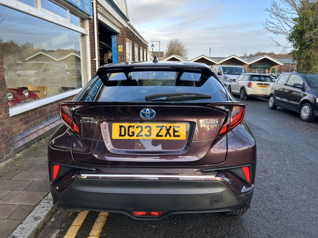 Used Toyota C-HR 2023 for sale - 76903818: Photo 8