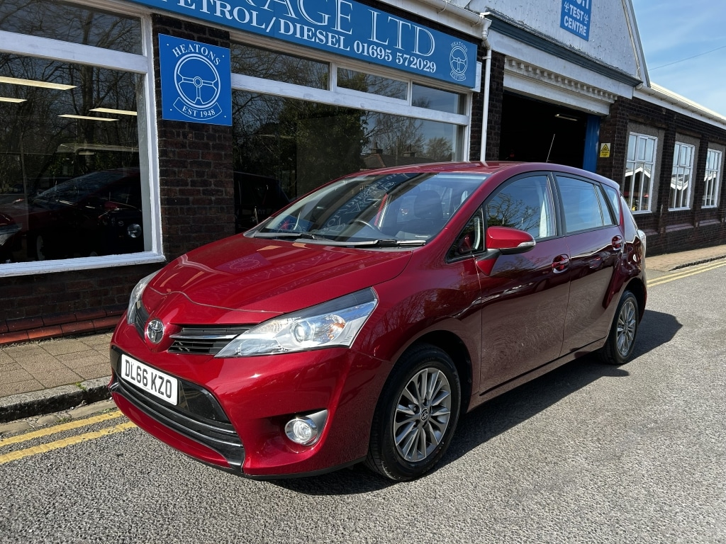 Used Toyota Verso 2017 for sale - 77998836: Photo 2